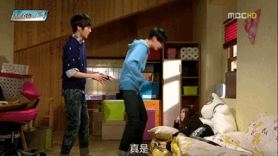 短腿的反击 郑秀晶