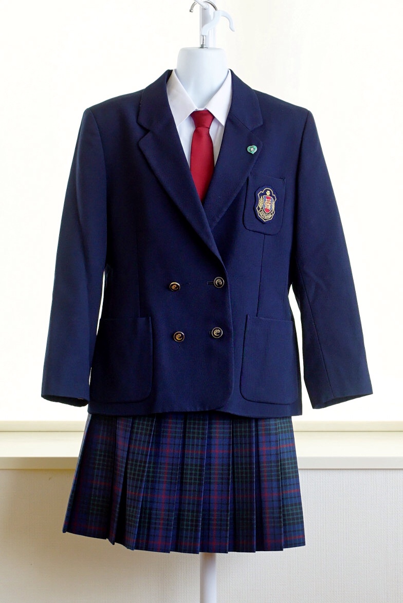 校服