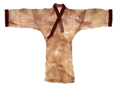 西汉 直裾素纱褝衣 1972年湖南长沙马王堆一号墓出土 湖南省博物馆