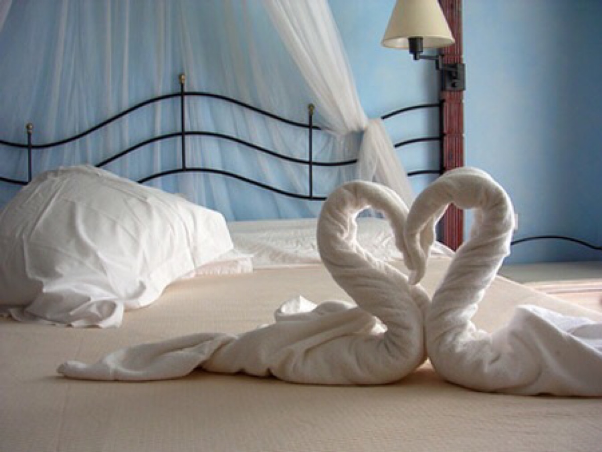 毛巾折叠爱心方式图片
