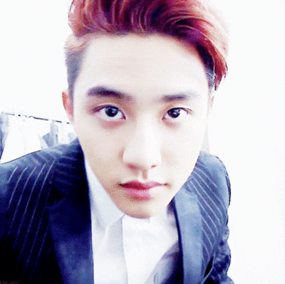 exo #d.o 镜头好近,不错噢(~ )