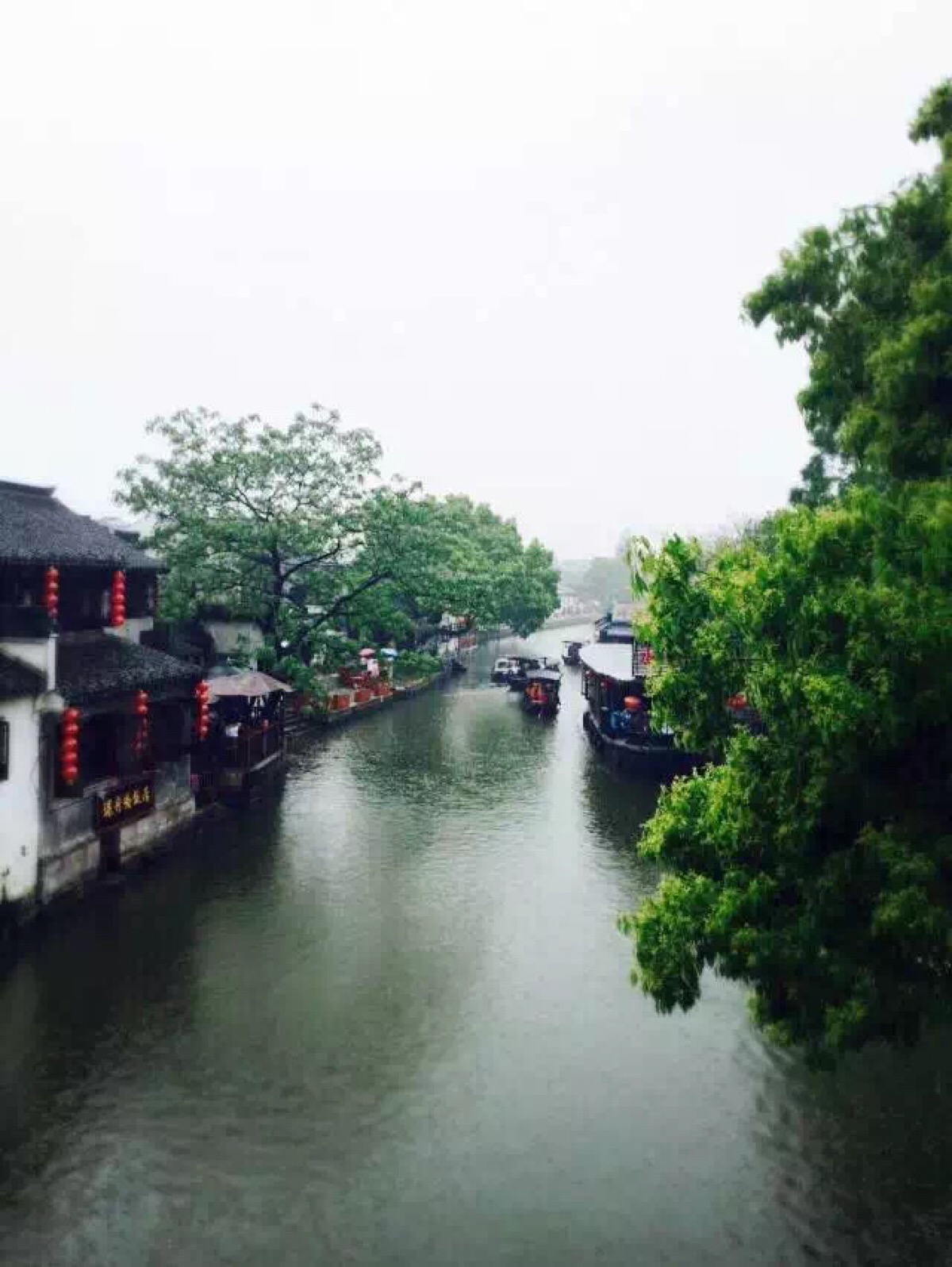 雨中西塘图片