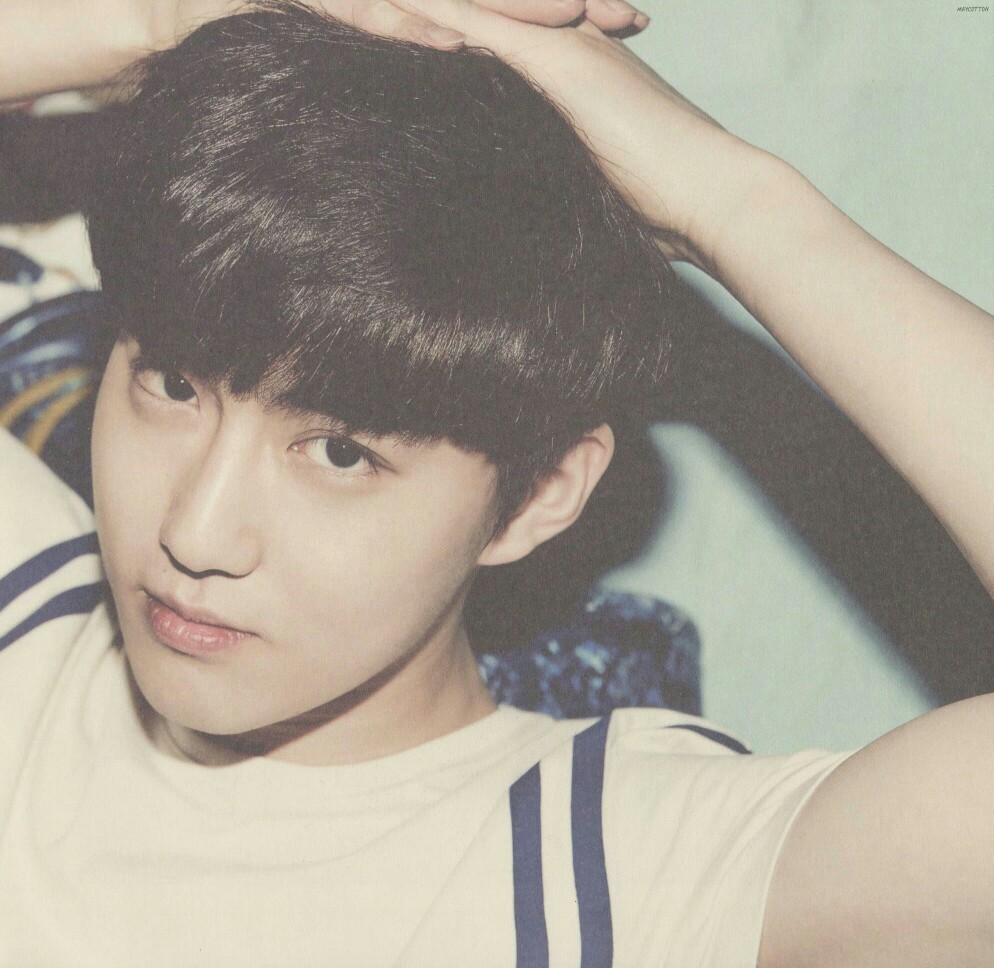 exo正规二辑《exodus》后续曲《love me right》专辑高清扫图 金俊绵