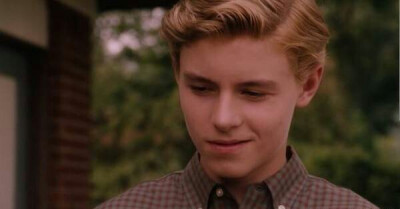卡兰·麦克奥利菲(callan mcauliffe)