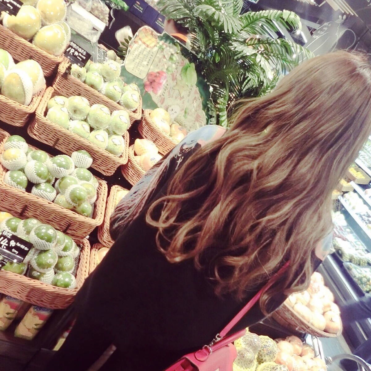 背影 长发 女头像 by:李倩