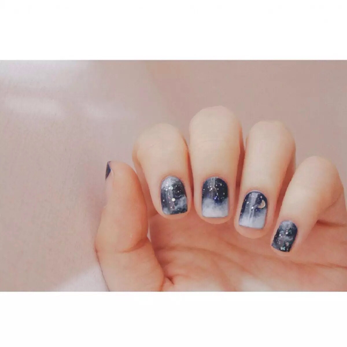 指甲上的月夜和星空,美甲