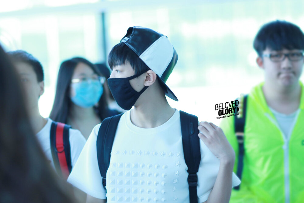 tfboys王俊凯20150618重庆江北机场北京首都机场机场图