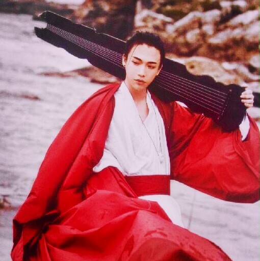 一袭红衣美到无人气儿 古风男头 黄山