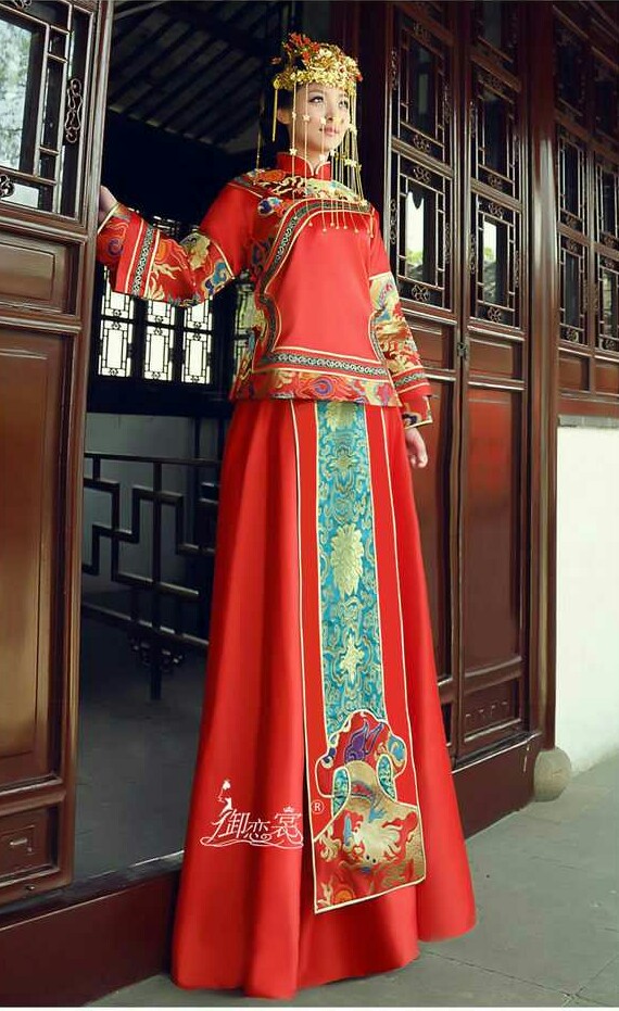 复古中式结婚礼服 红色秀禾服 古装 新娘结婚敬酒服 !