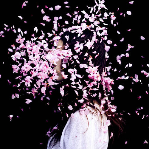 头像 女生 长发 唯美 撒花 花瓣 欧美 梦幻 - 堆糖,美图壁纸兴趣社区