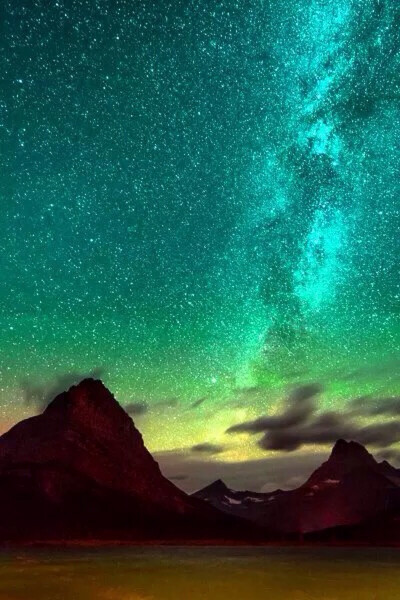 富贵园  发布到  风景 图片评论 0条  收集   点赞  评论  唯美夜空