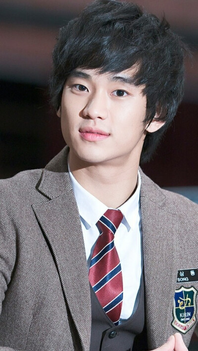 嫩出水的森动 dreamhigh 金秀贤