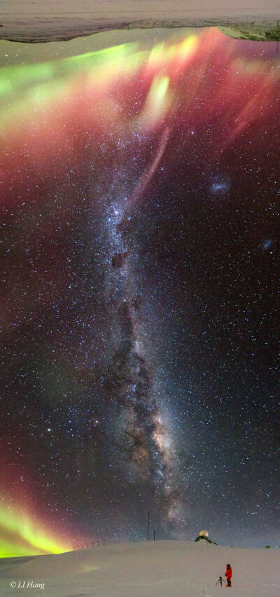 nasa每日天文学照片: 这是南极长夜绝美的天空景色之一,长夜里太阳