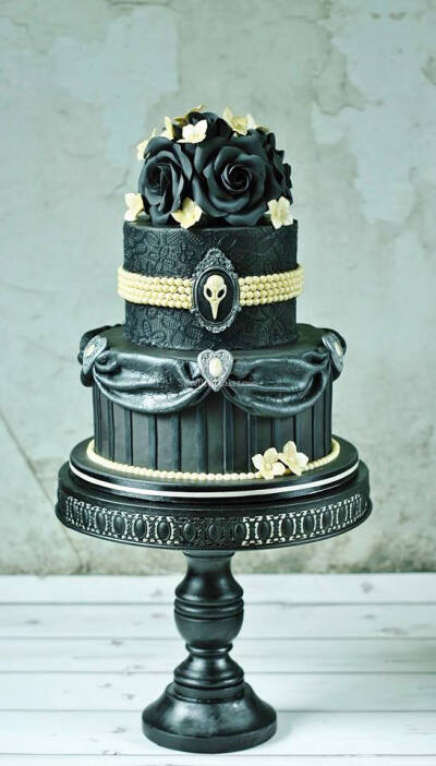 婚礼蛋糕:蒸汽朋克,黑暗玫瑰