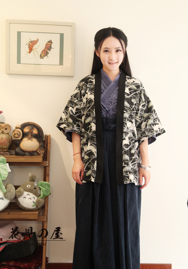 兔子羽织和风外套 非常百搭~~~https://item.taobao.com/item.htm?