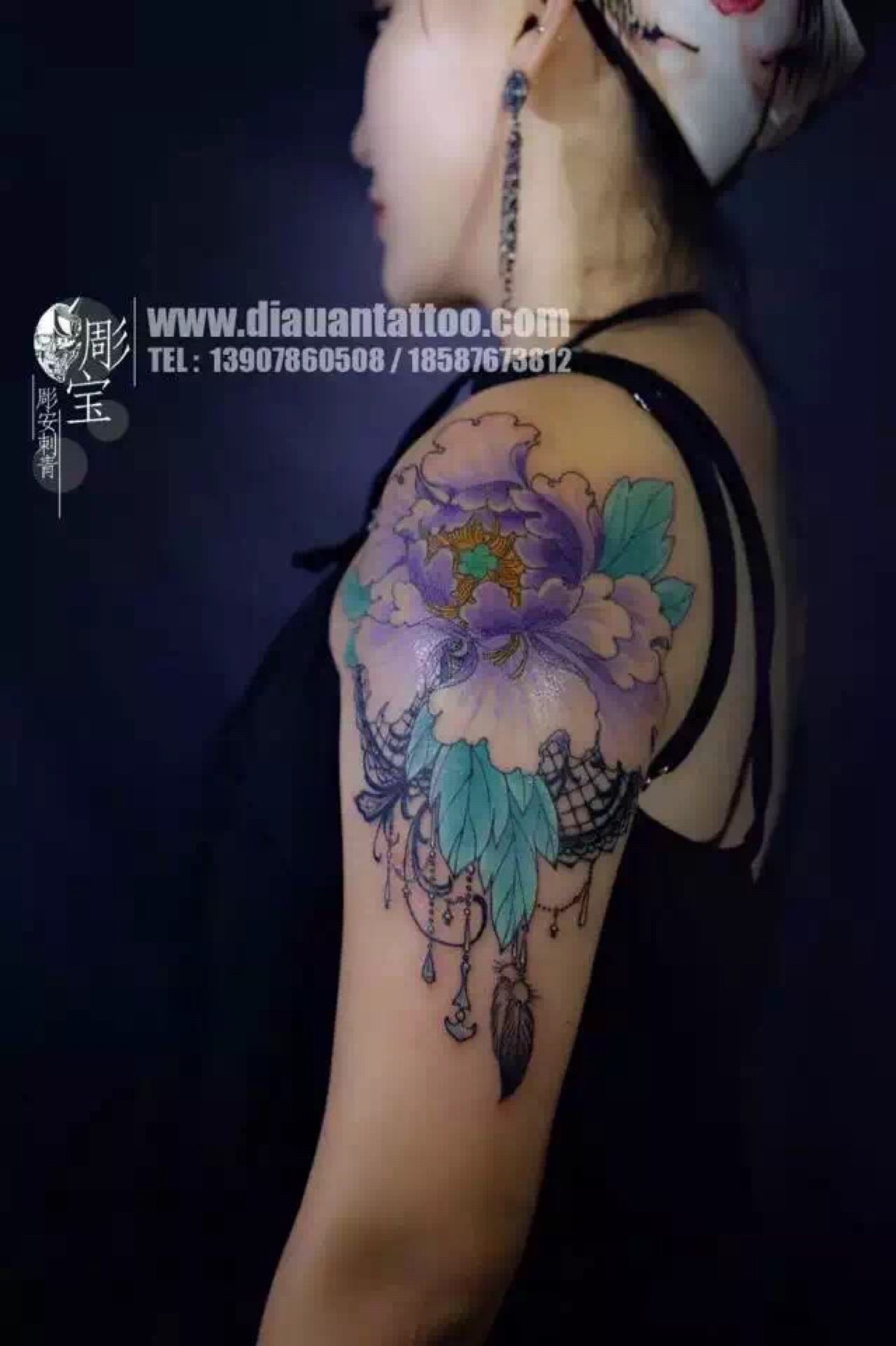 手臂紫色牡丹花纹身女生花臂纹身