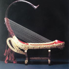 箜篌,是中国汉族十分古老的弹弦乐器最初称坎侯或空侯