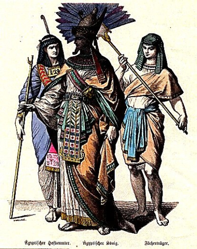 埃及国王(中)和宫廷官吏(左)及侍从(右)