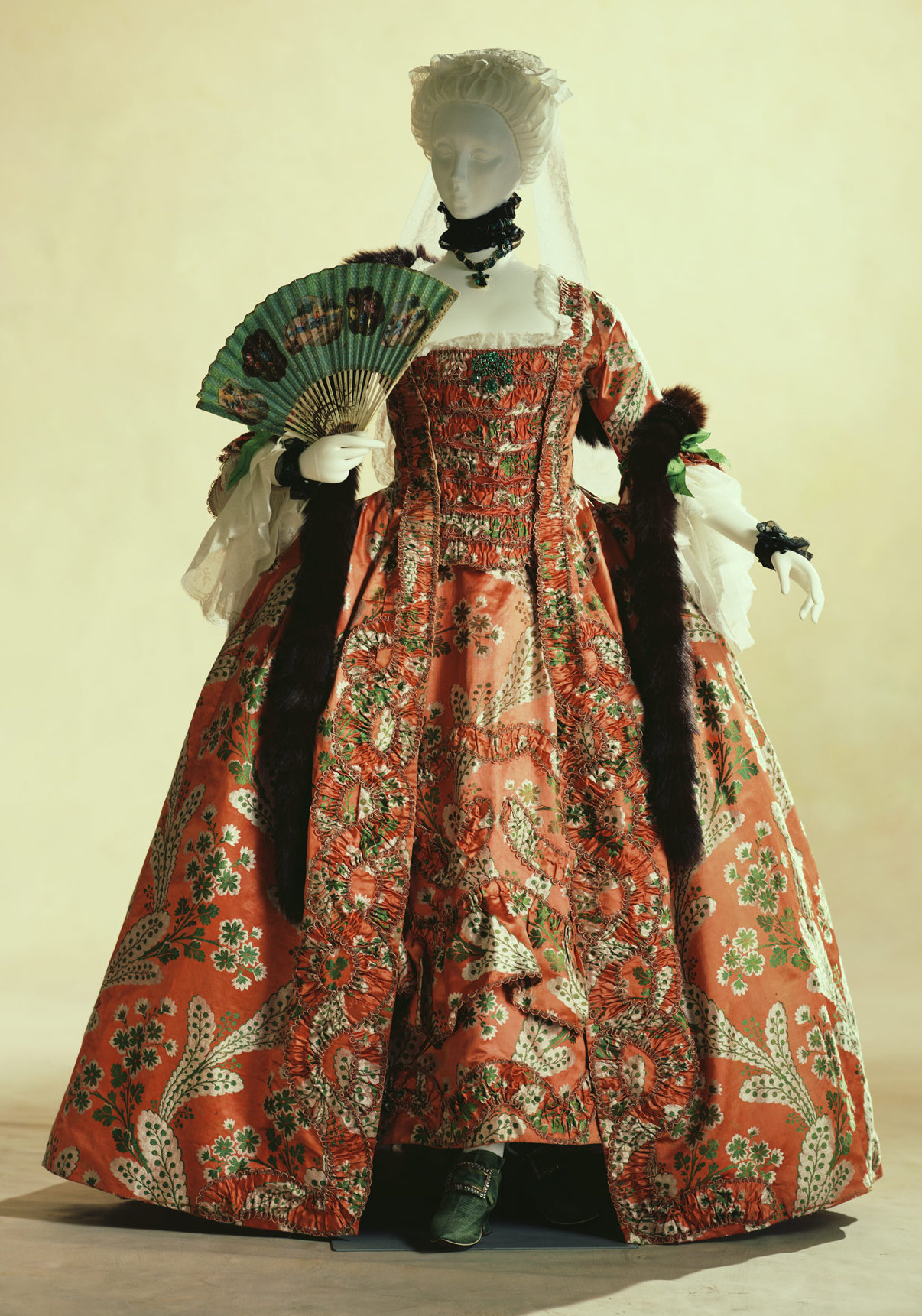 欧洲中世纪裙子叫什么图片