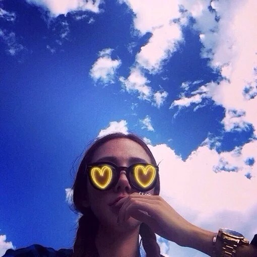 蓝天下的女孩纸 女头