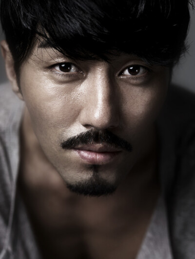 车胜元,1970年6月7日出生于韩国京畿道安养市,韩国男演员,模特