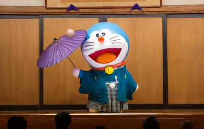 哆啦a梦图片