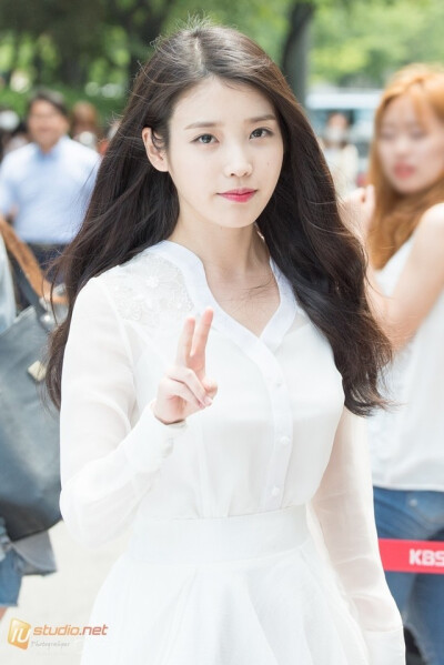 iu# #李知恩