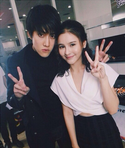 mike aom