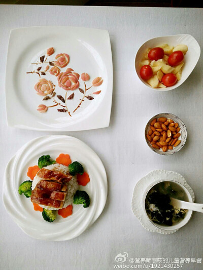 今日#儿童营养早餐# 照烧鸡排饭,紫菜蛋花汤,巴旦木,苹果,小番茄.