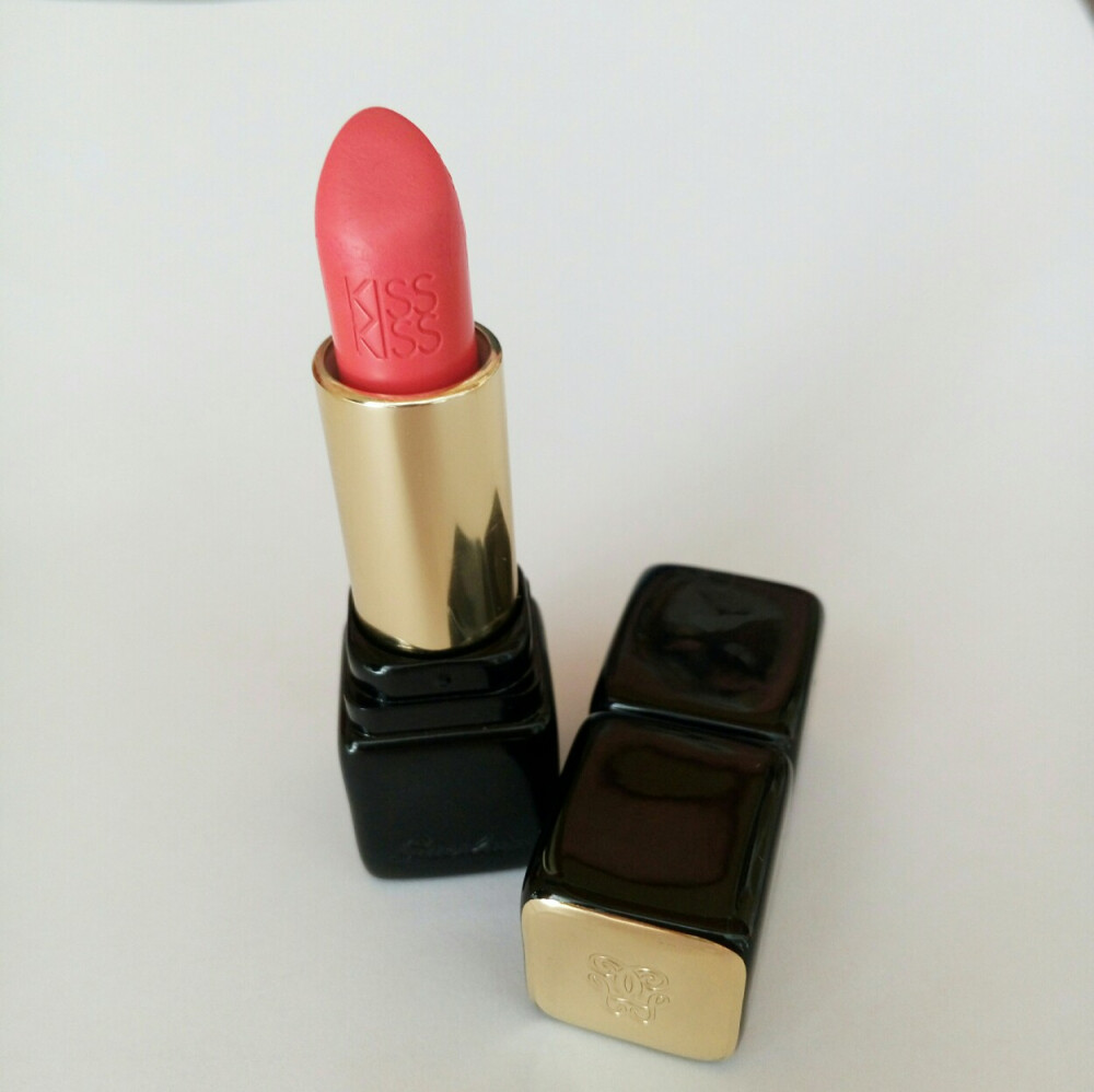 日常系好唇膏#娇兰kisskiss343 在微博上被种草的,很日常的颜色,睬乙