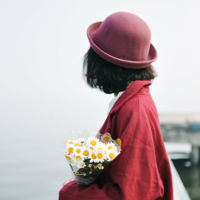 女生头像 小清新 意境 背影 花朵 