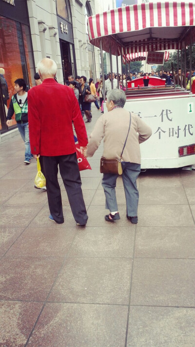 手牵手一直到白头