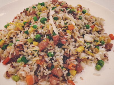 香肠玉米粒炒饭