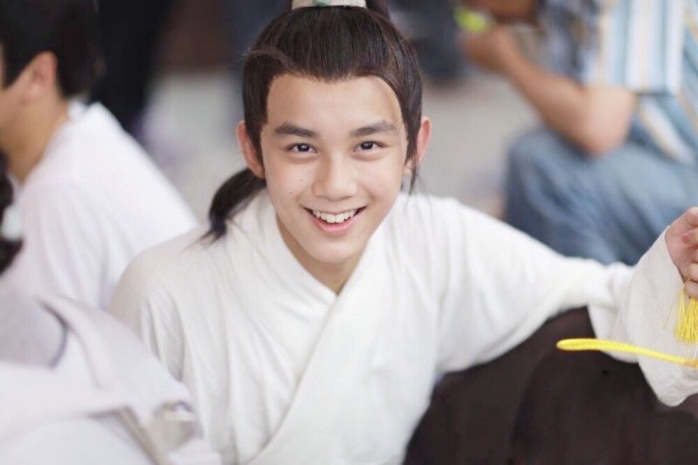 交出吴磊#生日快乐!