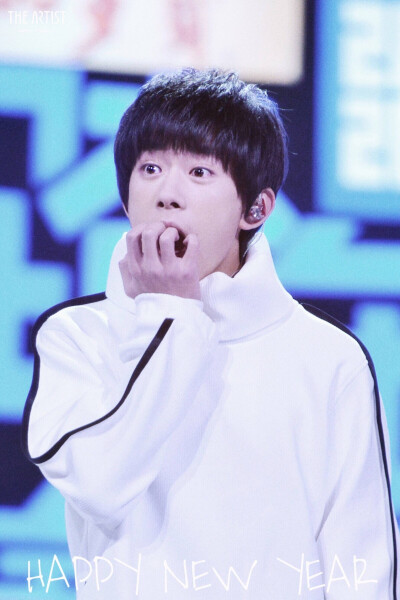 tfboys易烊千玺 151231 湖南卫视跨年演唱会 高清 cr.logo 表情包