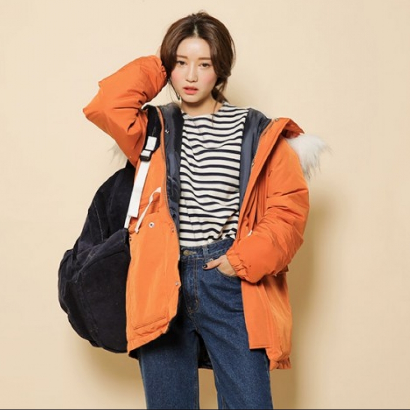韩国stylenanda 休闲款配色毛领连帽中长版羽绒服橙色