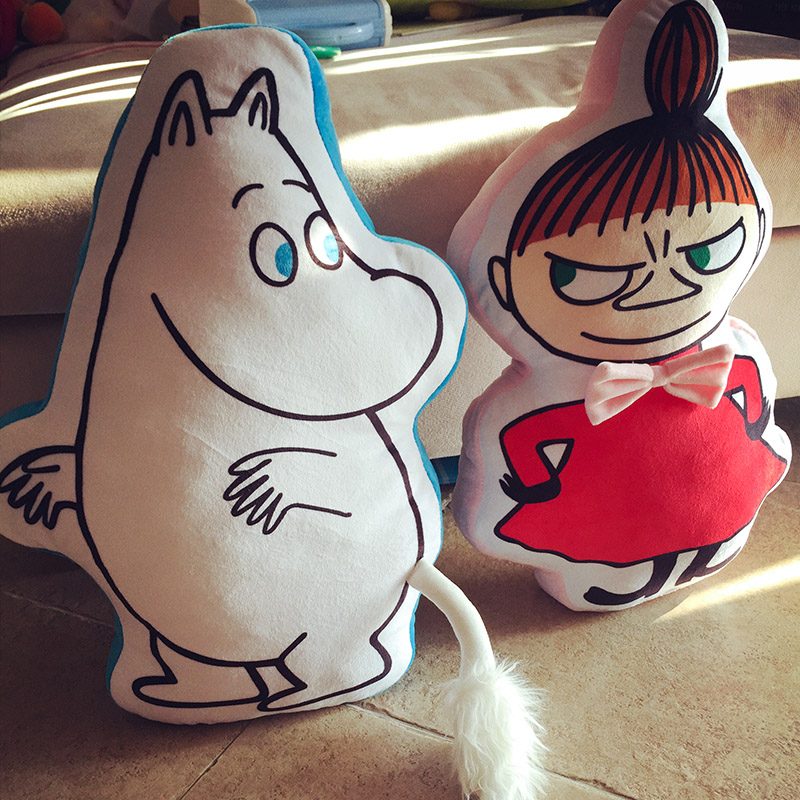 特 日单 moomin姆明亚美饼干造型超柔抱枕 靠垫 午睡枕 2款选