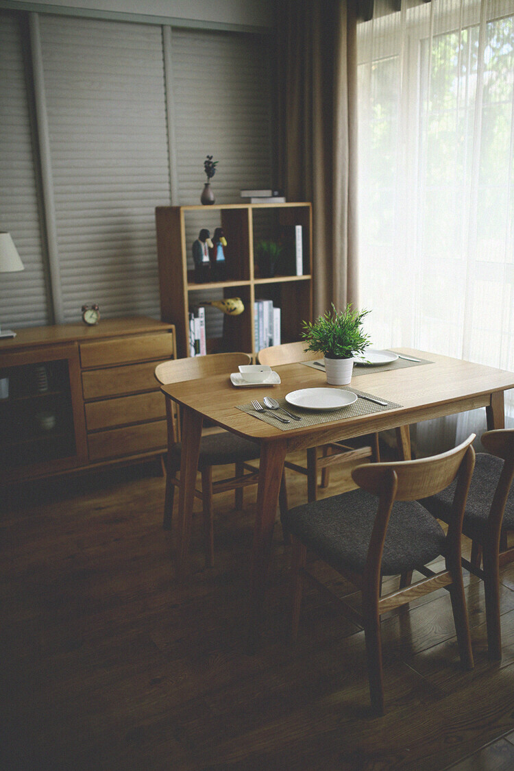 实木餐桌日式小户型简约餐桌椅组合长方白橡木宜家圆角桌极美家具