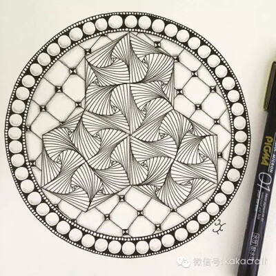 收集   点赞  评论  禅绕画爱好者的作品 自学用 1 314 a四方  发布