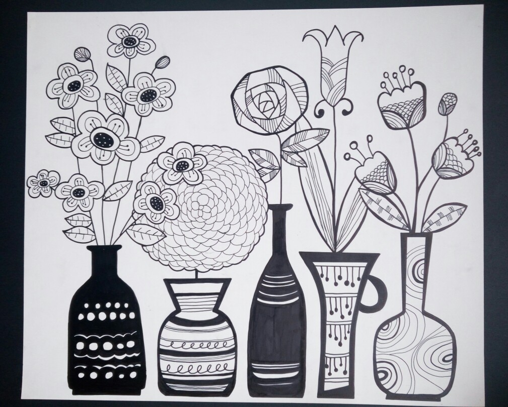 花瓶线描画 黑白图片