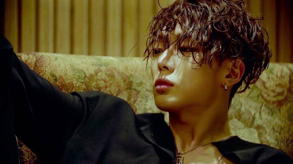 ikon bobby 金知元 - 堆糖,美图壁纸兴趣社区