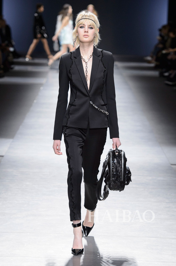 2016秋冬米兰时装周:范思哲 (versace) 女装秀