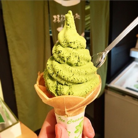 抹茶冰淇淋
