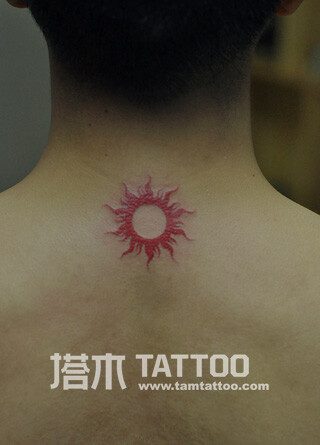 男生好看纹身图案太阳图片