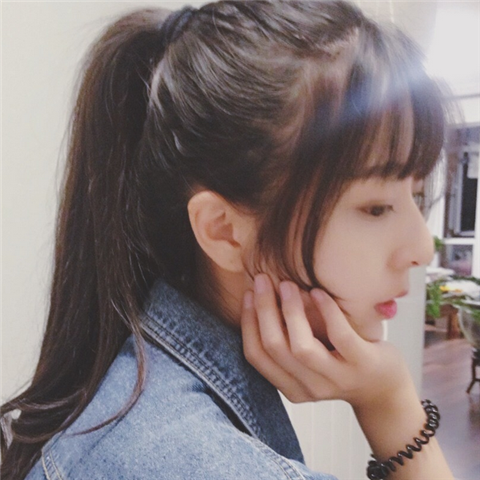 高清女生头像 唯美 长发 背景 小清新 意境 她回眸一霎那 似极了旧时