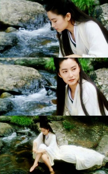 林青霞,她曾经被誉为东南亚第一美女,丽质天成,堪称绝色,带着仙气象