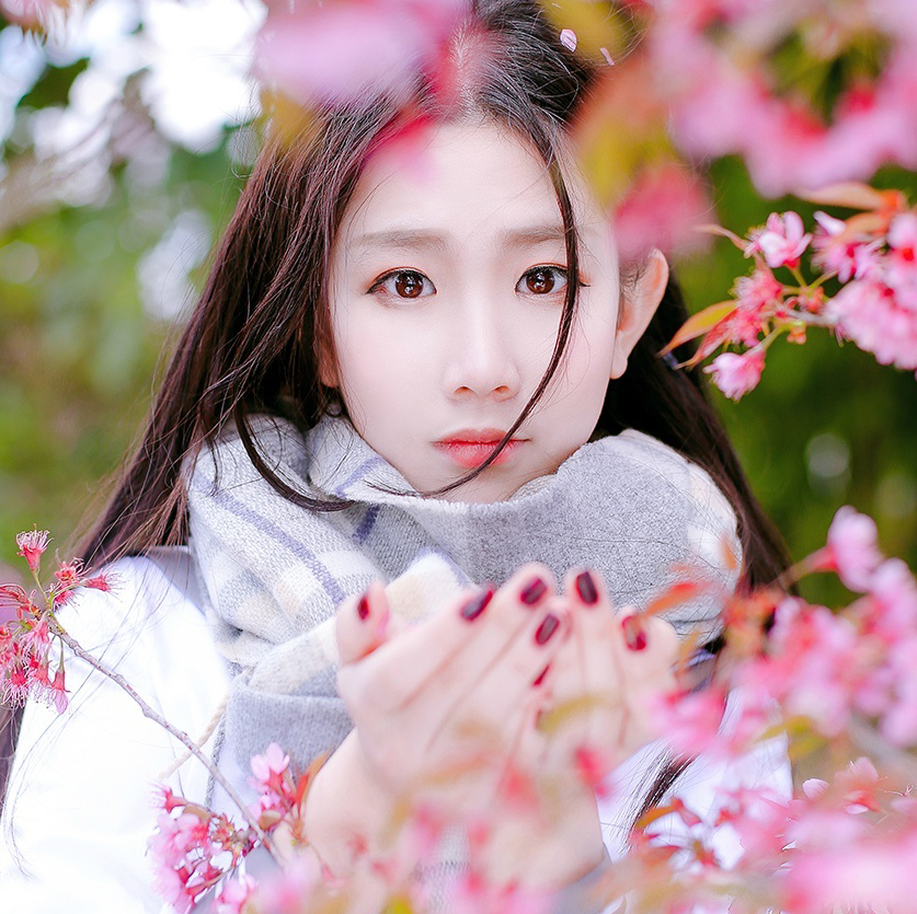 高清女生头像 唯美 长发 背景 小清新 意境 她回眸一霎那 似极了旧时