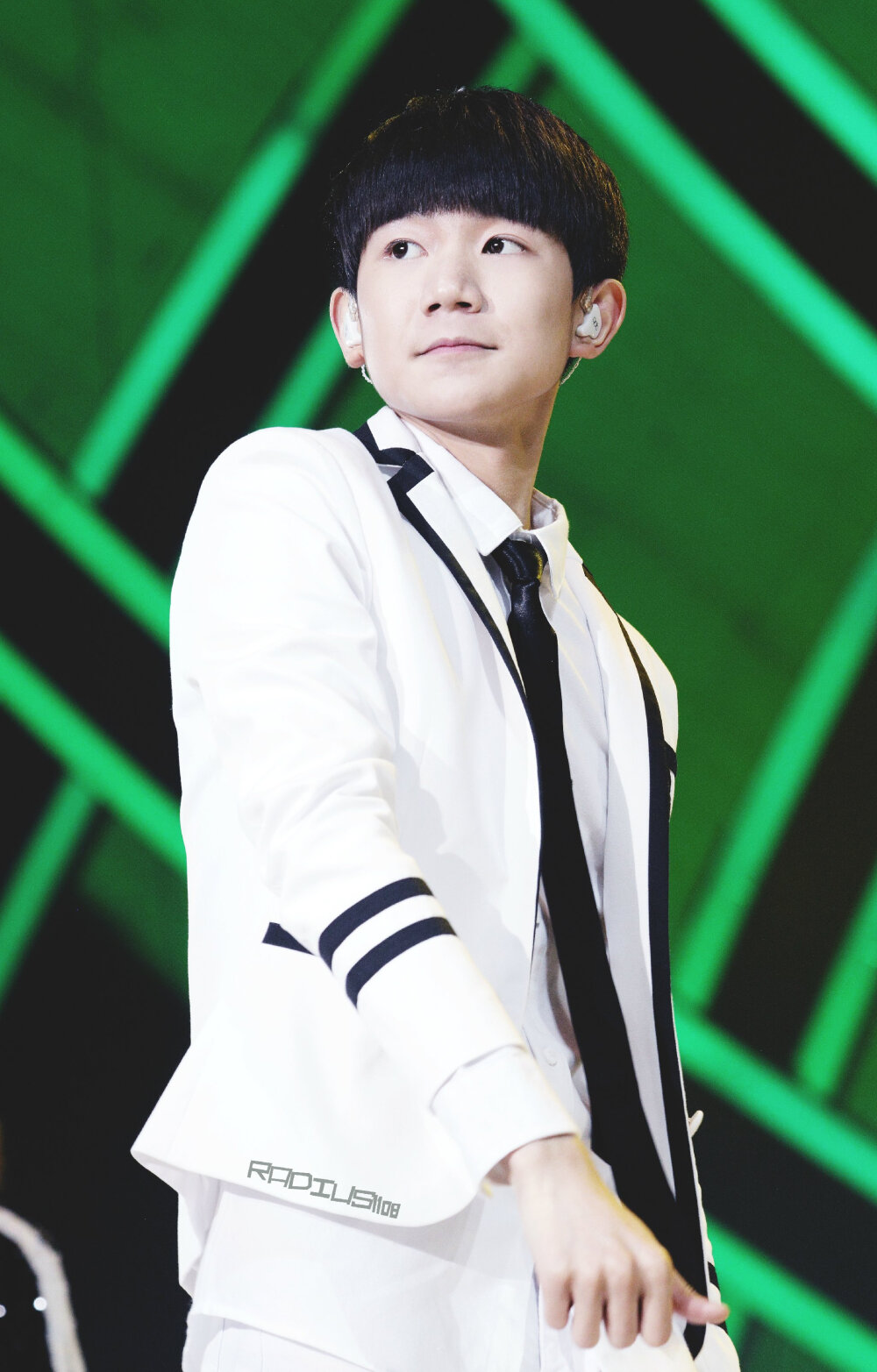 tfboys王源 160323 音乐盛典 cr:半径站