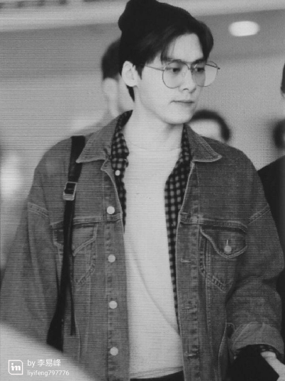 手机壁纸 空间壁纸 锁屏壁纸 小清新图片 男生头像聊天壁纸 李易峰