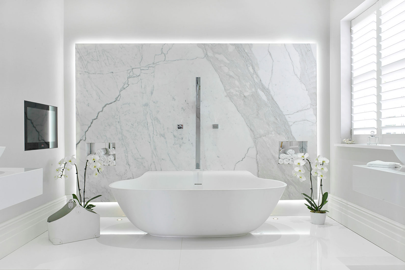 浴室朦胧壁纸图片